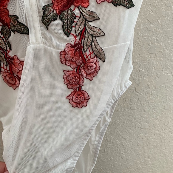 SHEER ROSE BODYSUIT - Picture 6 of 7